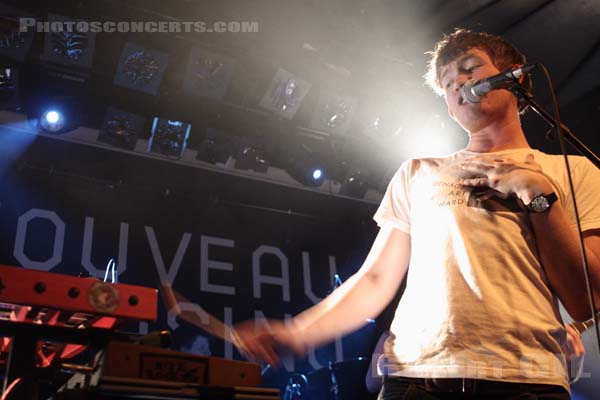 LOS CAMPESINOS - 2008-03-04 - PARIS - Nouveau Casino - Gareth Paisey - Ollie Briggs